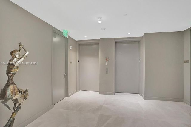 18975 COLLINS AVE 2001, Sunny Isles Beach, FL 33160