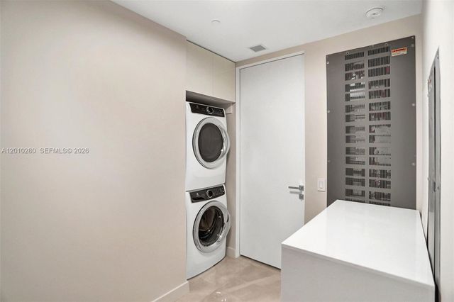 18975 COLLINS AVE 2001, Sunny Isles Beach, FL 33160