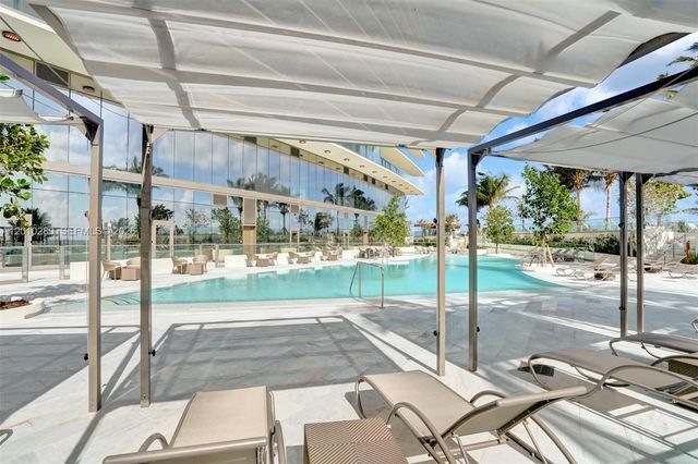 18975 COLLINS AVE 2001, Sunny Isles Beach, FL 33160