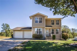 145 NW 171st Road, Warrensburg, MO 64093