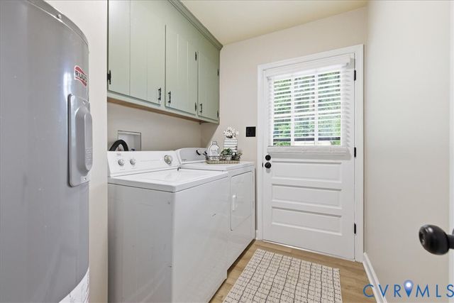 105 Flintlock Dr, Colonial Heights, VA 23834