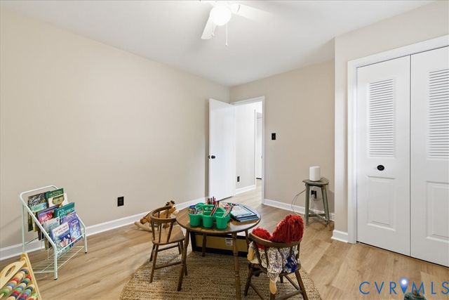 105 Flintlock Dr, Colonial Heights, VA 23834