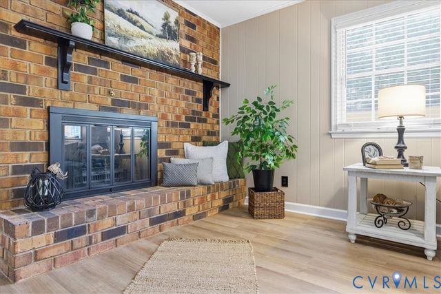 105 Flintlock Dr, Colonial Heights, VA 23834