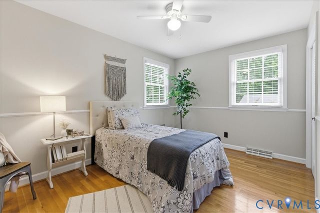 105 Flintlock Dr, Colonial Heights, VA 23834