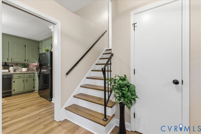 105 Flintlock Dr, Colonial Heights, VA 23834