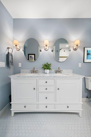 5557 Girard Avenue S, Minneapolis, MN 55419