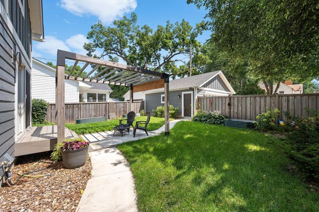 5557 Girard Avenue S, Minneapolis, MN 55419