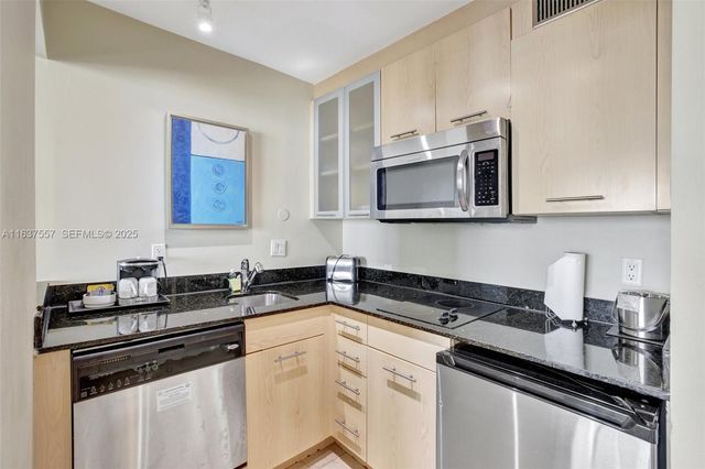 2670 E Sunrise Boulevard 1117, Fort Lauderdale, FL 33304