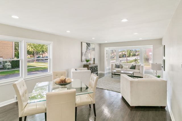 2263 S 14th Avenue, North Riverside, IL 60546