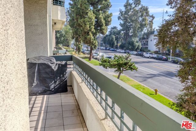 435 S La Fayette Park Place 219, Los Angeles, CA 90057