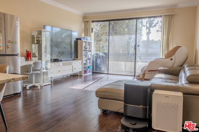 435 S La Fayette Park Place 219, Los Angeles, CA 90057