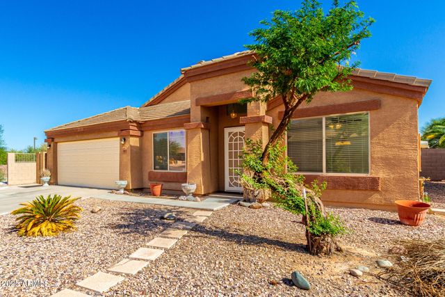 2266 N SANTIANA Street, Casa Grande, AZ 85122