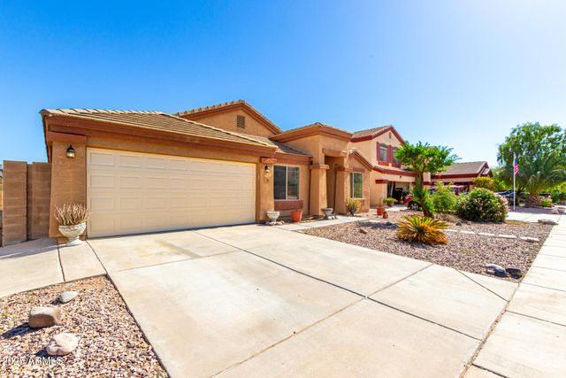 2266 N SANTIANA Street, Casa Grande, AZ 85122