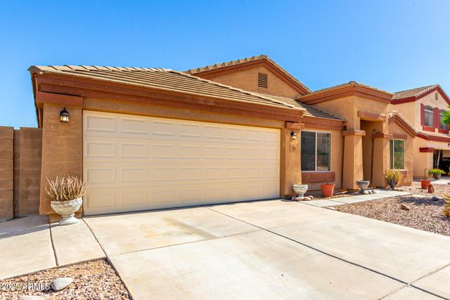 2266 N SANTIANA Street, Casa Grande, AZ 85122