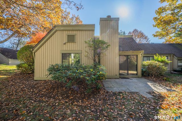 761 Heritage Village D, Southbury, CT 06488