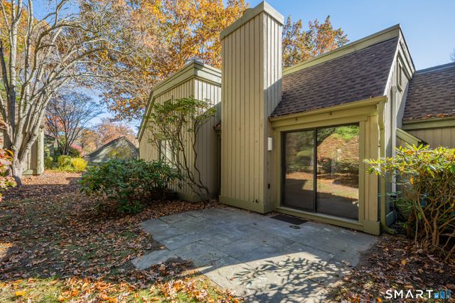 761 Heritage Village D, Southbury, CT 06488