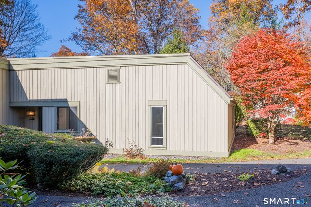 761 Heritage Village D, Southbury, CT 06488