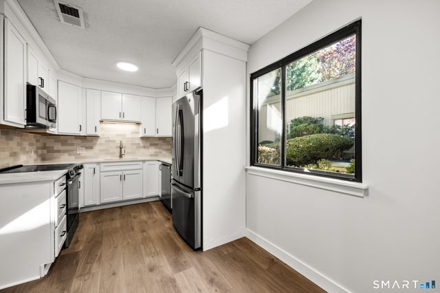 761 Heritage Village D, Southbury, CT 06488