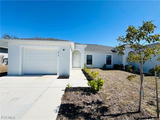 3821 SW 9th AVE, Cape Coral, FL 33914