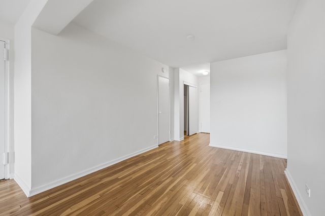 2465 Palisade Ave Apt 8B, New York City, NY 10463