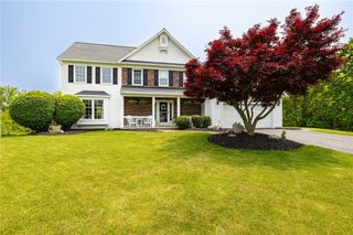 74 Broadmoor Trail, Perinton, NY 14450