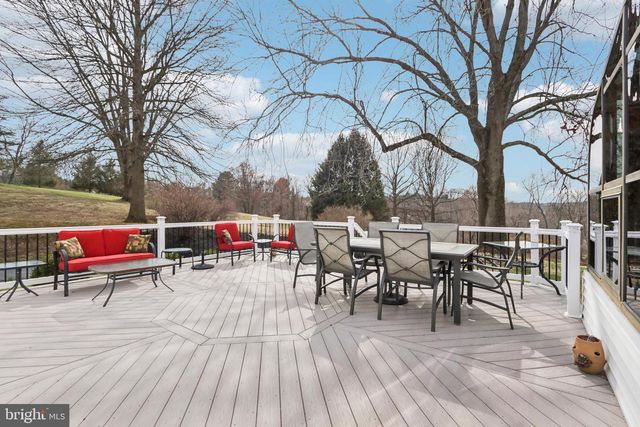 714 ISAAC TAYLOR DR, West Chester, PA 19382