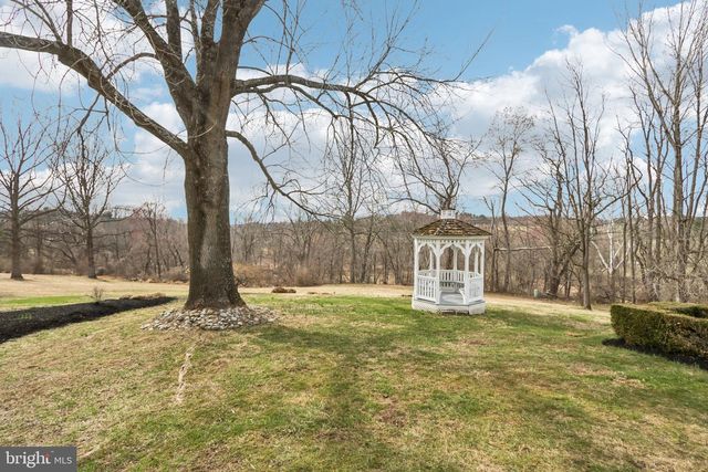 714 ISAAC TAYLOR DR, West Chester, PA 19382