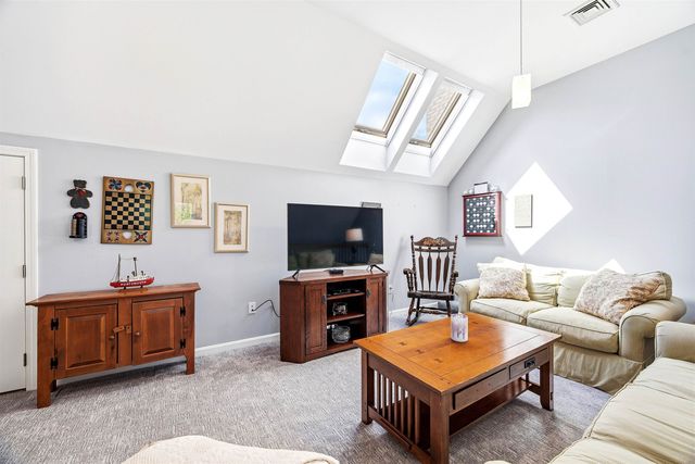 579 Sagamore Ave Unit 24, Portsmouth, NH 03801