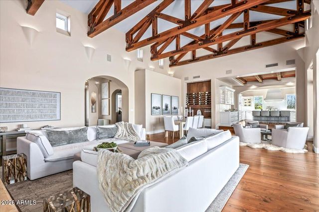 10675 E WINTER SUN Drive, Scottsdale, AZ 85262