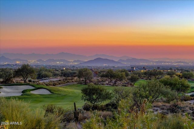 10675 E WINTER SUN Drive, Scottsdale, AZ 85262