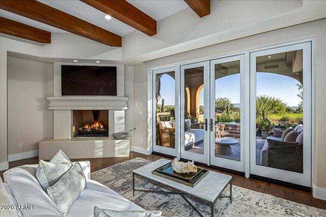 10675 E WINTER SUN Drive, Scottsdale, AZ 85262