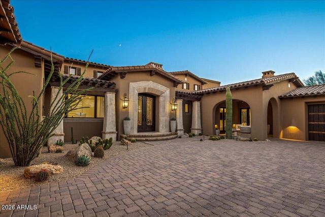 10675 E WINTER SUN Drive, Scottsdale, AZ 85262