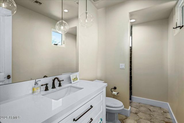 10675 E WINTER SUN Drive, Scottsdale, AZ 85262