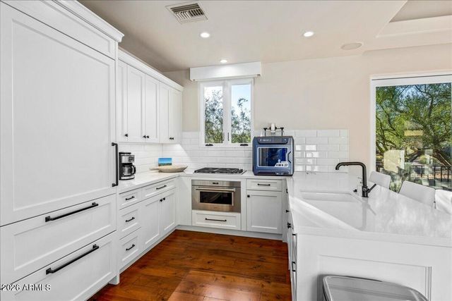 10675 E WINTER SUN Drive, Scottsdale, AZ 85262