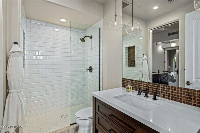 10675 E WINTER SUN Drive, Scottsdale, AZ 85262