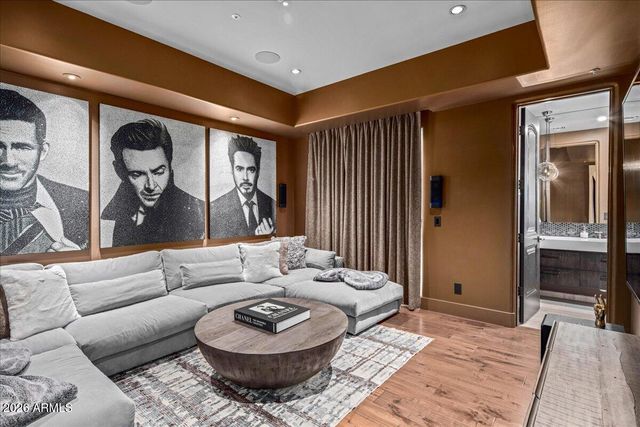 10675 E WINTER SUN Drive, Scottsdale, AZ 85262