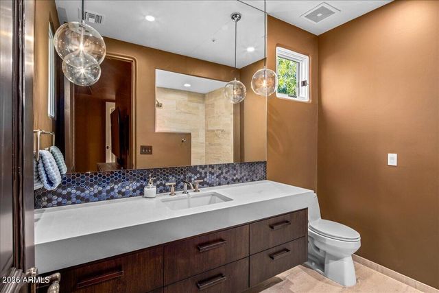 10675 E WINTER SUN Drive, Scottsdale, AZ 85262