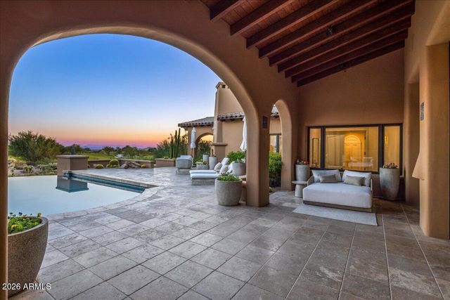 10675 E WINTER SUN Drive, Scottsdale, AZ 85262