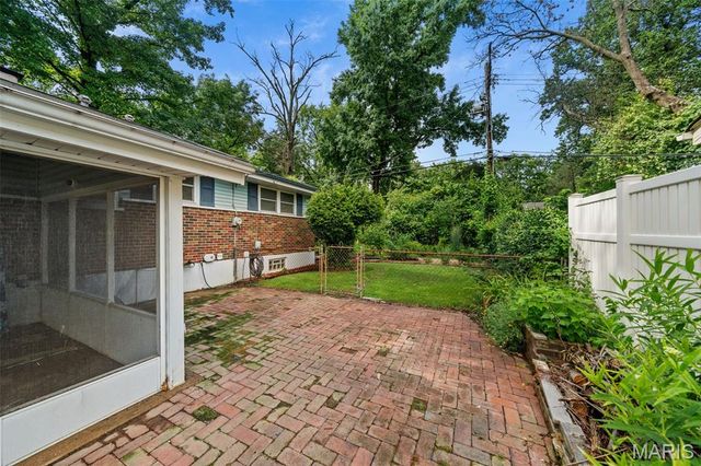 2353 Berwyn Drive, Moline Acres, MO 63136
