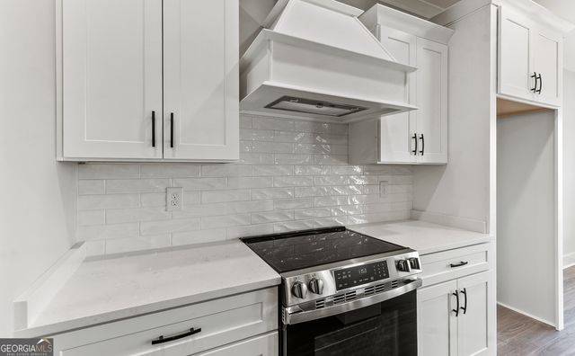 607 Bristleleaf Path, Kathleen, GA 31047