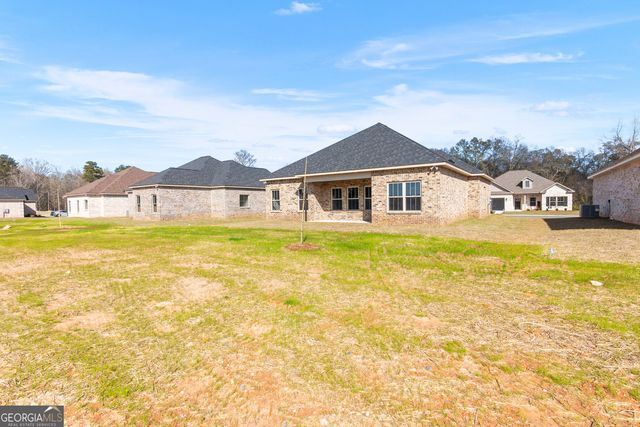 607 Bristleleaf Path, Kathleen, GA 31047