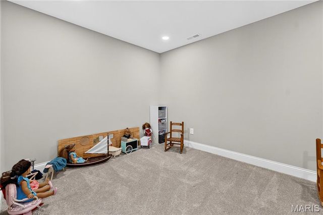 407 Tomahawk Ridge Court, St Charles, MO 63301