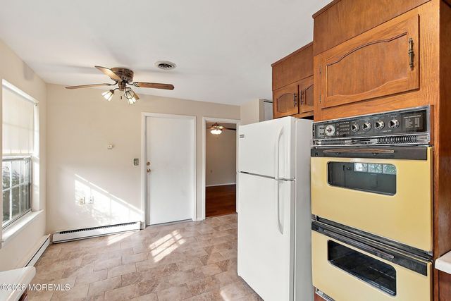 33A Gramercy Lane, Manchester, NJ 08759