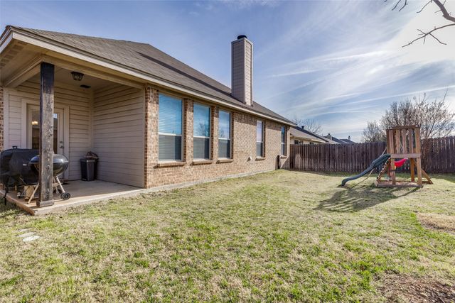 1173 Roping Reins Way, Fort Worth, TX 76052