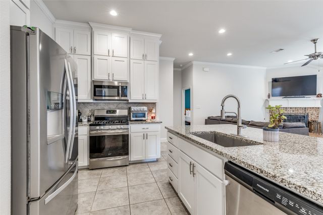 1173 Roping Reins Way, Fort Worth, TX 76052