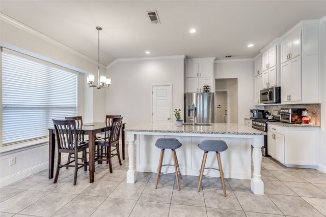 1173 Roping Reins Way, Fort Worth, TX 76052