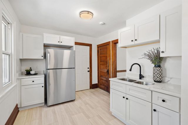 3850 Colfax Avenue N, Minneapolis, MN 55412