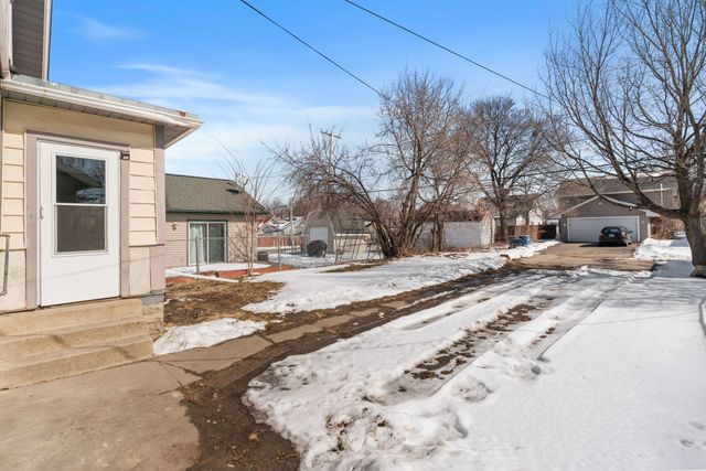 3850 Colfax Avenue N, Minneapolis, MN 55412