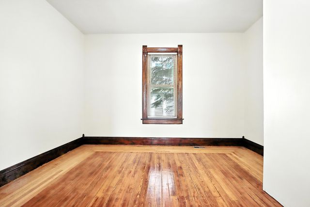 726 North Avenue, Waukegan, IL 60085