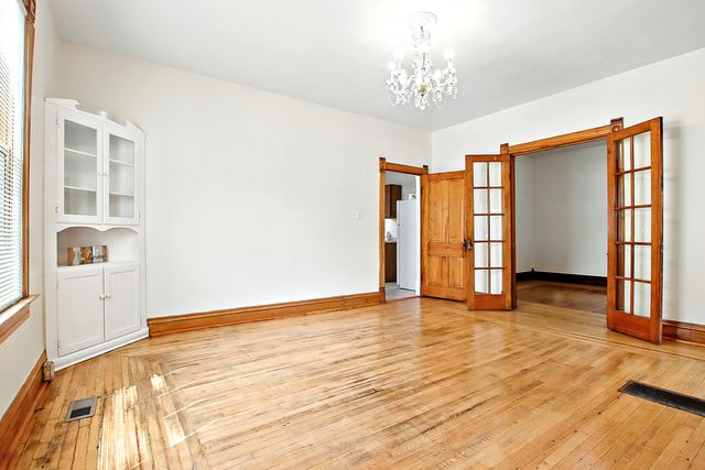 726 North Avenue, Waukegan, IL 60085